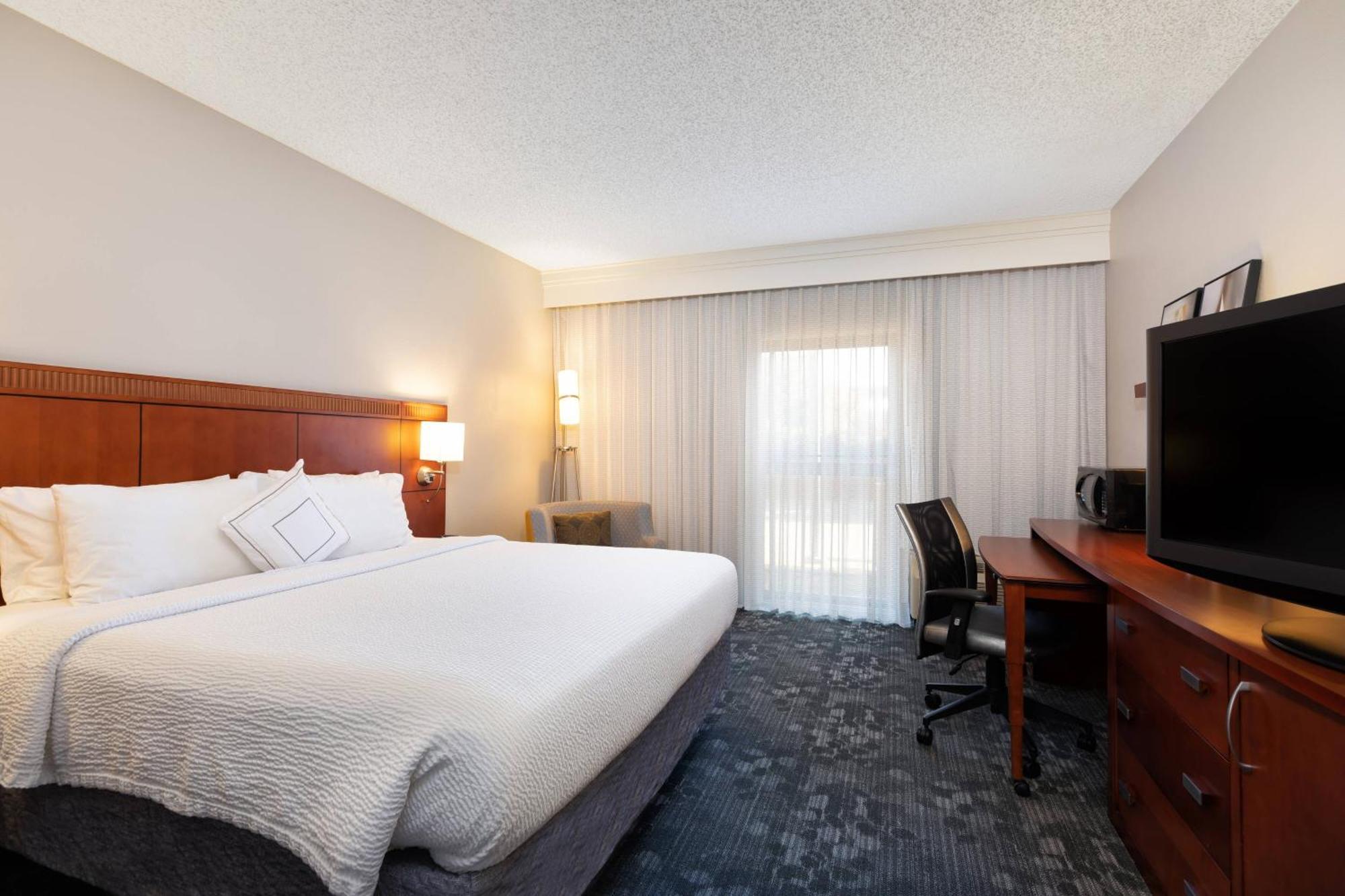 Courtyard By Marriott Dallas-Fort Worth/Bedford Esterno foto